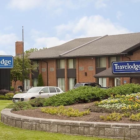 Travelodge By Wyndham Owen Sound On Екстериор снимка